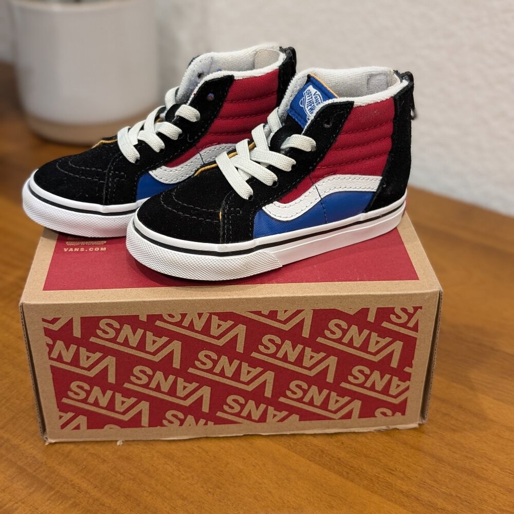 Vans Sk8-Hi Zip Toddler Size 6.5K – New in Box Black/Red/Blue Sneakers